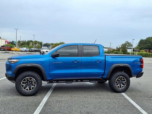 Glacier Blue Metallic 2024 Chevrolet Colorado ZR2