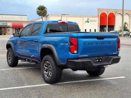 Glacier Blue Metallic 2024 Chevrolet Colorado ZR2