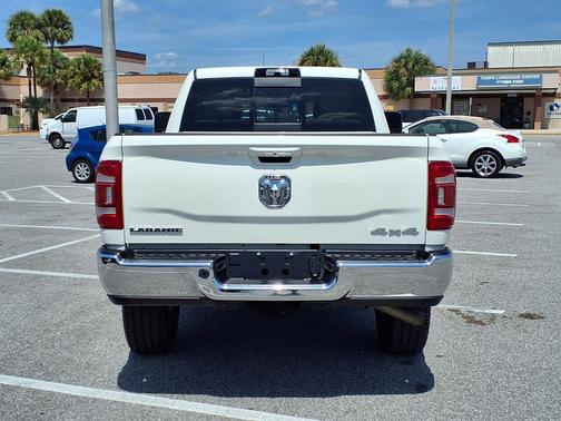 Pearl White 2023 RAM 2500 Laramie Crew Cab 4x4 6'4' Box