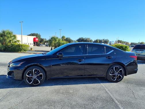 2024 Nissan Altima SR FWD