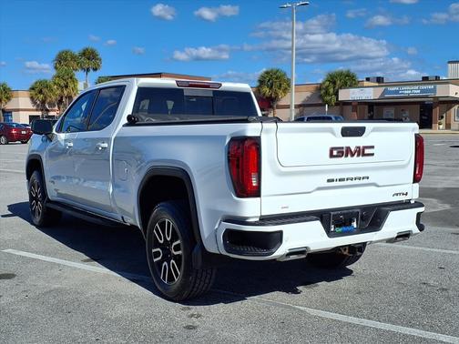 2022 GMC Sierra 1500 AT4