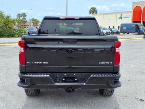 2024 Chevrolet Silverado 1500 Custom