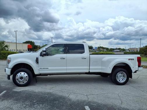2022 Ford F-450 Platinum