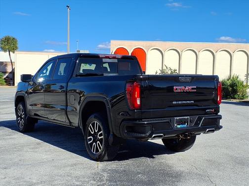 2022 GMC Sierra 1500 AT4