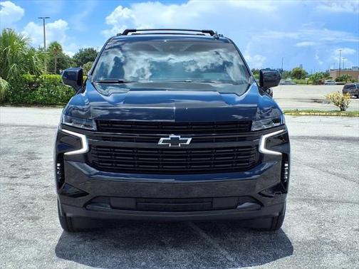 2023 Chevrolet Suburban RST