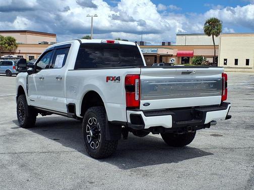 Star White Metallic Tri-Coat 2024 Ford F-250 Platinum