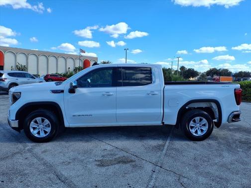 2025 GMC Sierra 1500 SLE