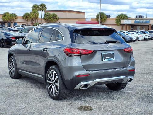 2021 Mercedes-Benz GLA 250 Base 4MATIC