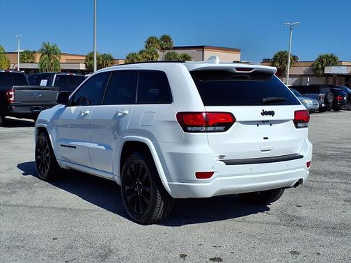 2020 Jeep Grand Cherokee Altitude