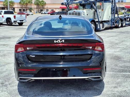 2022 Kia K5 LXS