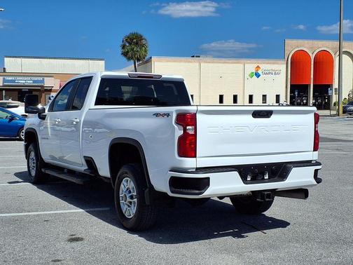 Summit White 2024 Chevrolet Silverado 2500 LT