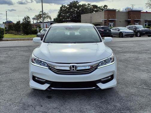 2017 Honda Accord EX-L w/Navigation & Honda Sensing