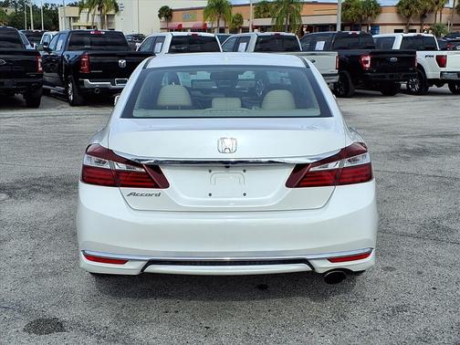 2017 Honda Accord EX-L w/Navigation & Honda Sensing