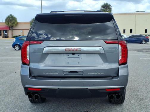 Satin Steel Metallic 2022 GMC Yukon Denali