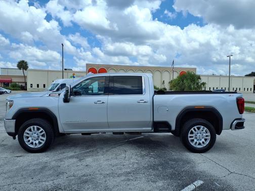 2023 GMC Sierra 3500 SLT