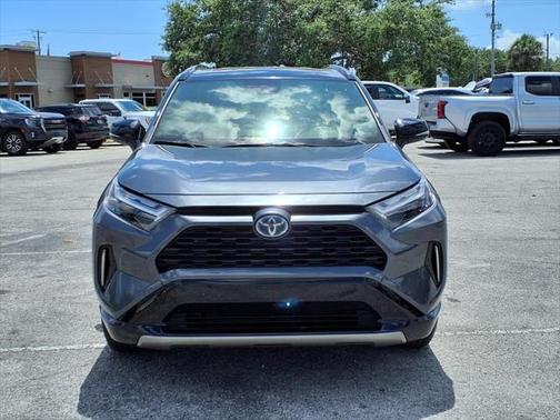 2023 Toyota RAV4 Hybrid SE
