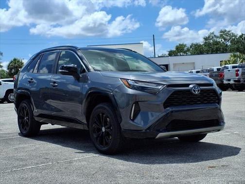 2023 Toyota RAV4 Hybrid SE