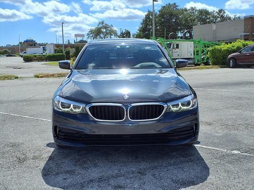 2019 BMW 540 540i