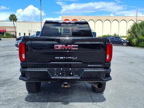 2023 GMC Sierra 2500 Denali