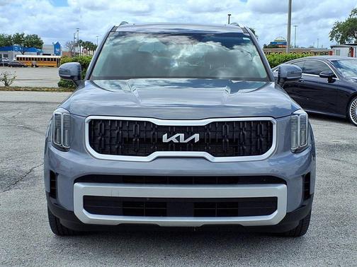 Everlasting Silver 2024 Kia Telluride EX