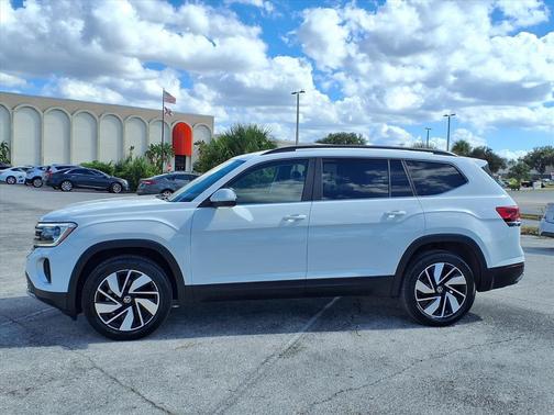 2024 Volkswagen Atlas 2.0T SE w/Technology 4MOTION