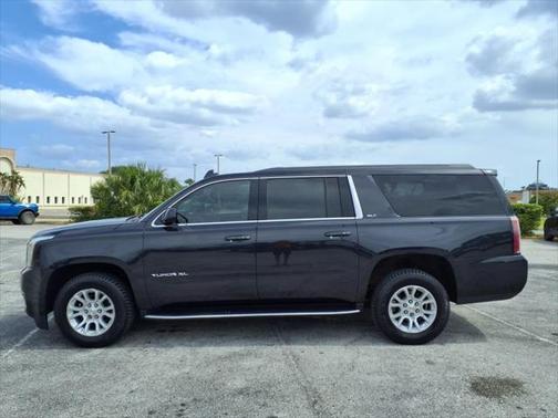 2020 GMC Yukon XL SLT