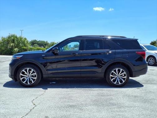 2023 Ford Explorer ST-Line