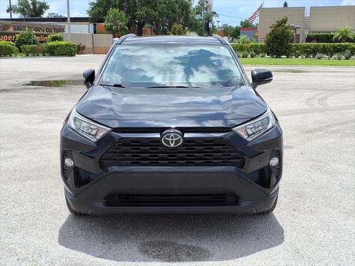 2020 Toyota RAV4 XLE Premium