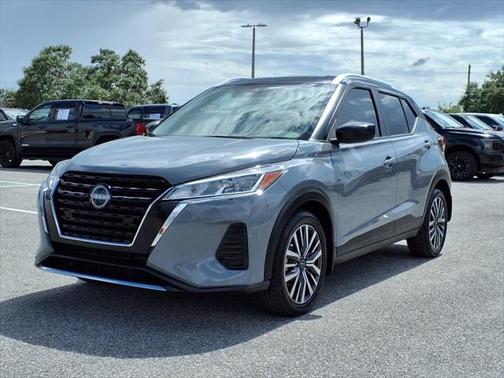 2022 Nissan Kicks SV