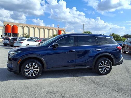 2023 INFINITI QX60 Pure