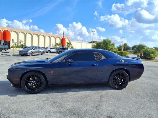 2017 Dodge Challenger R/T