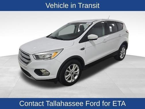 Oxford White 2017 Ford Escape SE