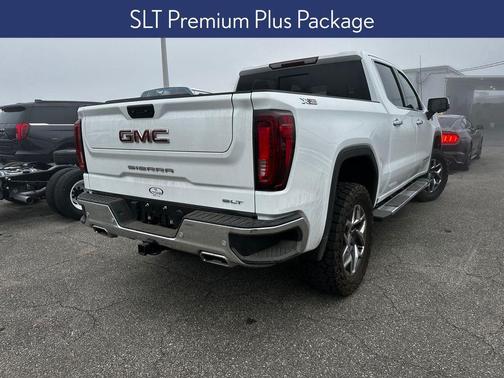 2025 GMC Sierra 1500 SLT