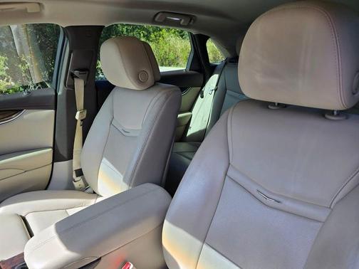 2013 Cadillac XTS Luxury