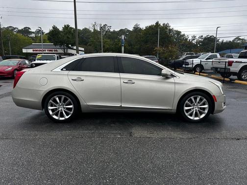2013 Cadillac XTS Luxury