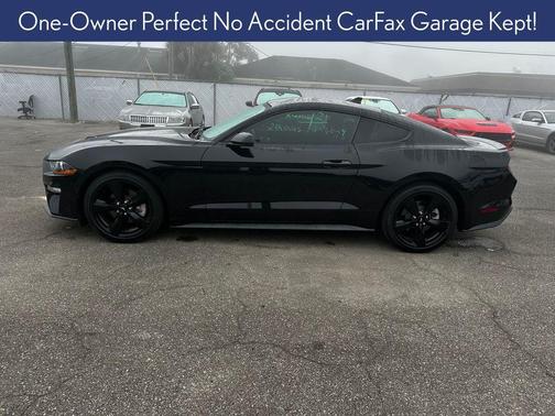 2021 Ford Mustang EcoBoost