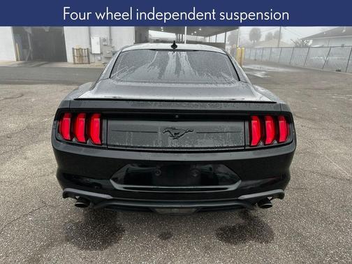 2021 Ford Mustang EcoBoost