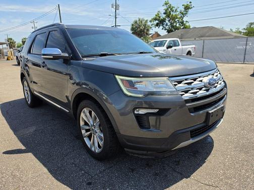Magnetic Metallic 2019 Ford Explorer XLT