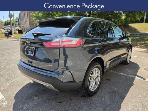 Blue Metallic 2024 Ford Edge SEL