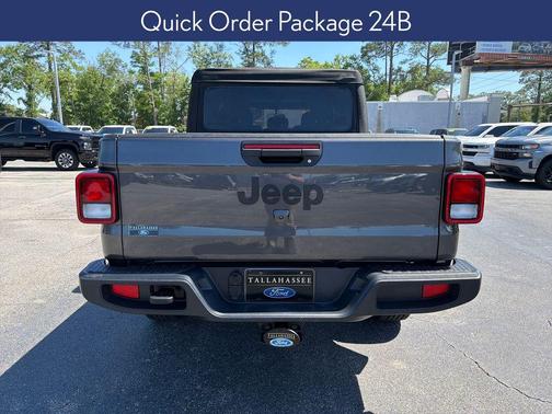 Granite Crystal Clearcoat Metallic 2022 Jeep Gladiator Sport