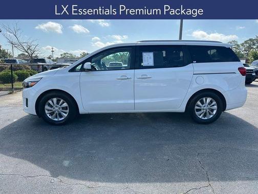 2017 Kia Sedona LX