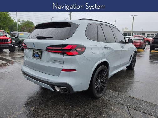 Brooklyn Gray Metallic 2024 BMW X5 sDrive40i