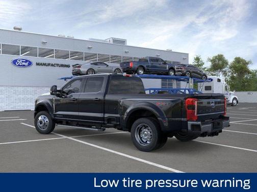 2026 Ford F-450 Lariat