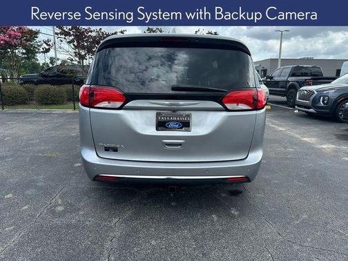 2018 Chrysler Pacifica Touring-L