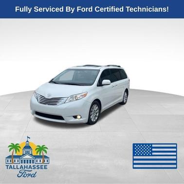 Blizzard Pearl 2014 Toyota Sienna Limited