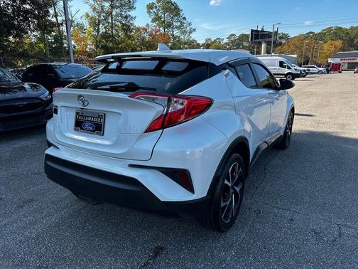 2020 Toyota C-HR XLE