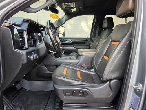 Sterling 2024 GMC Sierra 2500 AT4