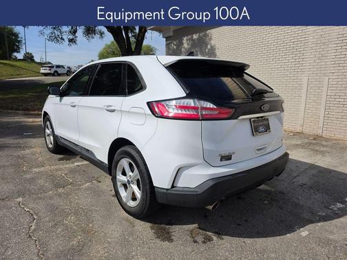 Oxford White 2019 Ford Edge SE