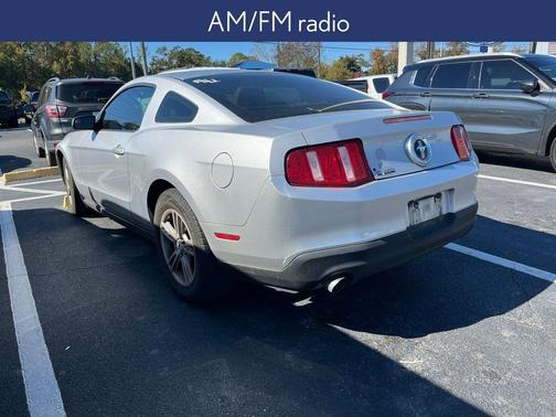 2012 Ford Mustang V6