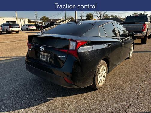 2022 Toyota Prius LE